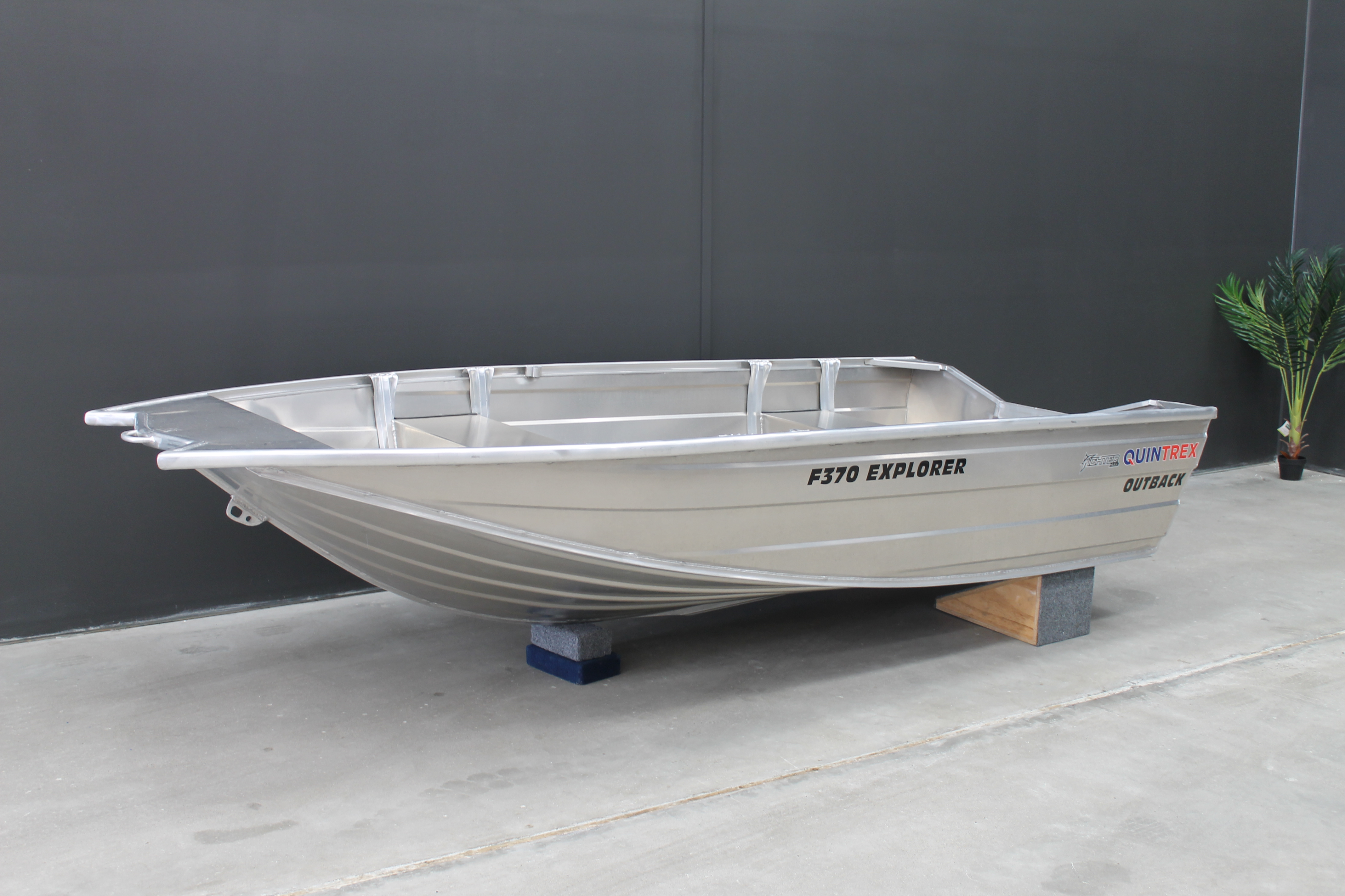 F370 Outback Explorer